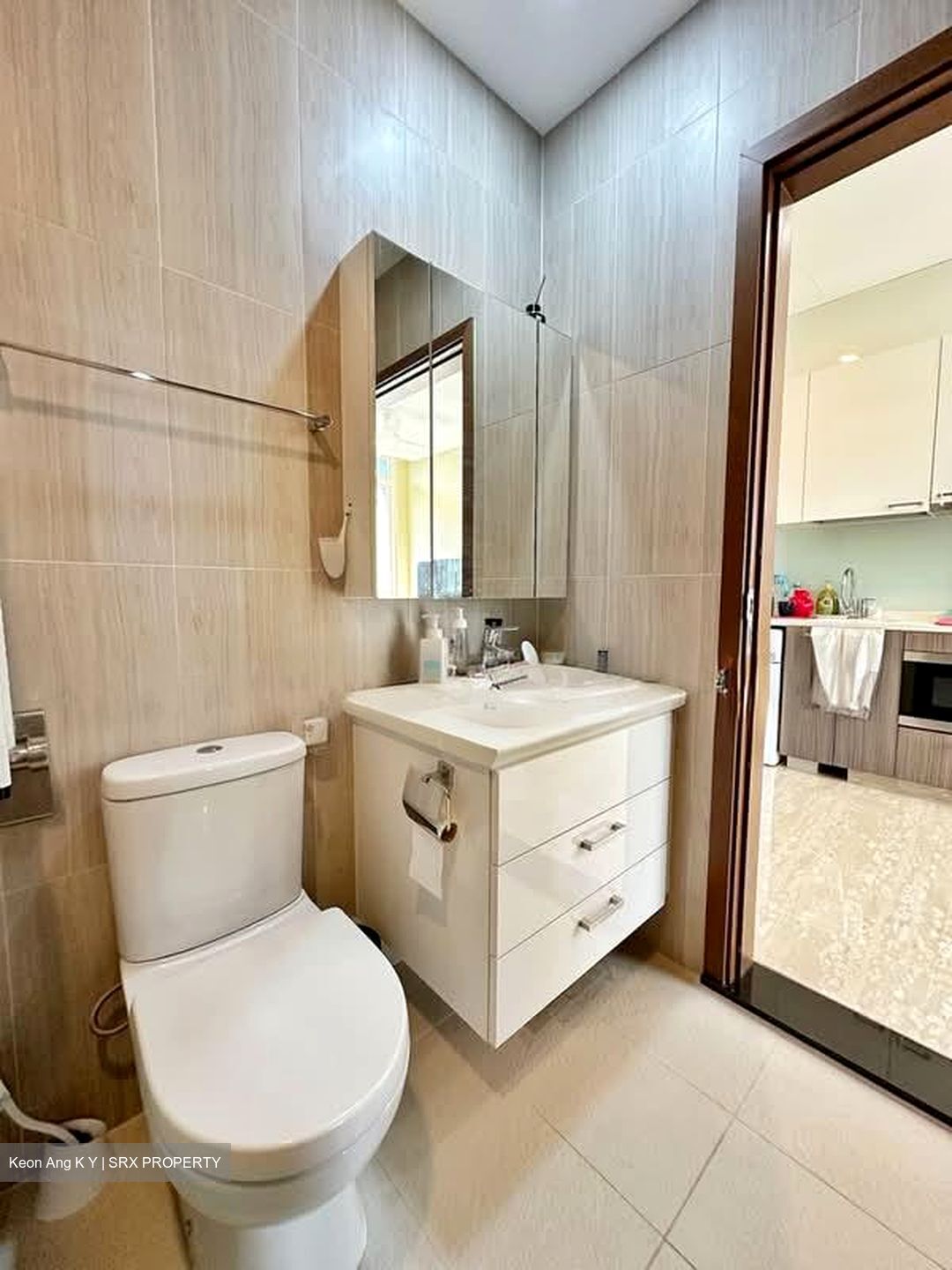 The Hillford (D21), Apartment #587710151